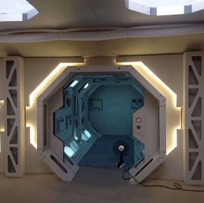 Декорация интерьера межпланетного корабля